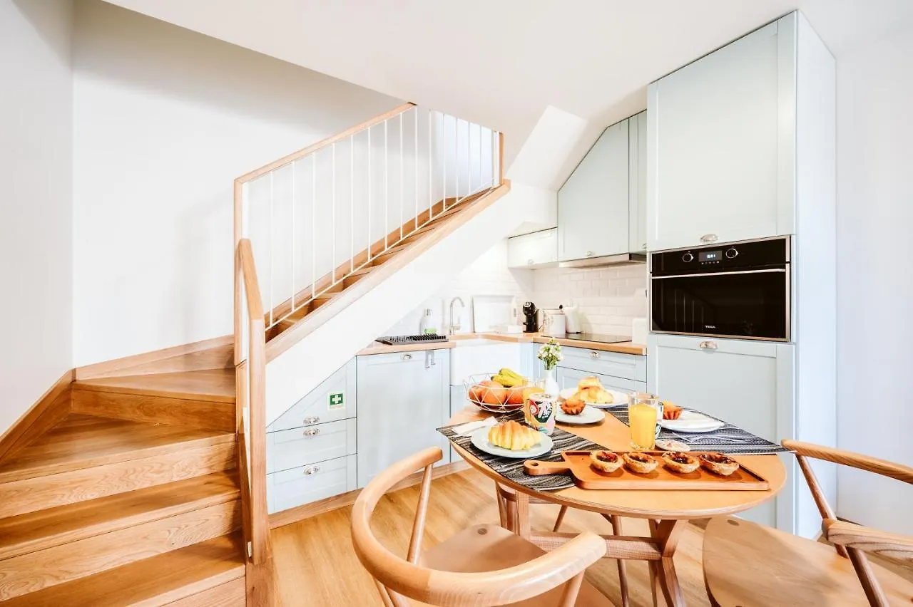 Casa Das Andorinhas - 1 Bedroom Apartment Sleeps 4 카메라데로보스