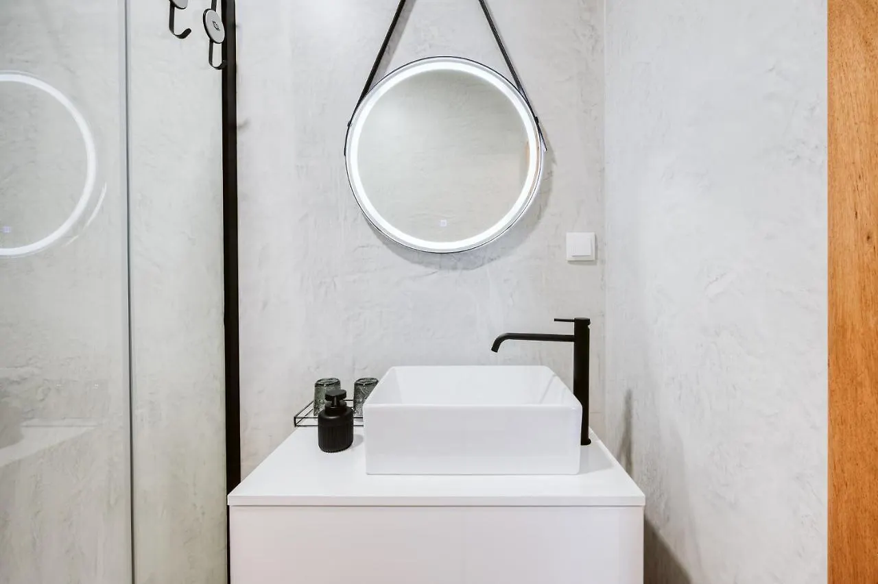Casa Das Andorinhas - 1 Bedroom Apartment Sleeps 4 카메라데로보스